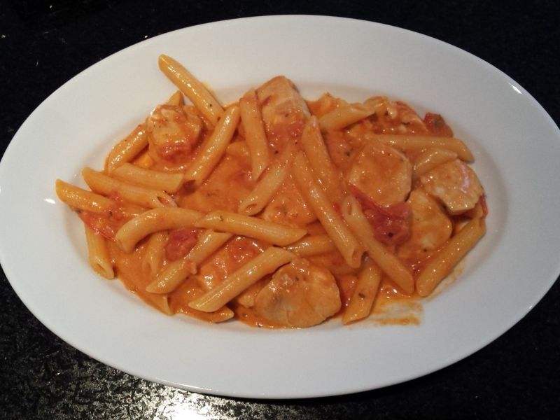 Penne et Pollo Vojtyla - petto di pollo con penne alla vodka