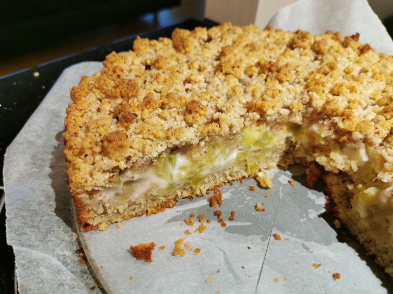 Rhabarber Streusel Kuchen